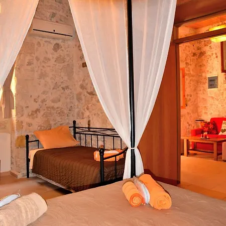 Minares Traditional Houses Rethymno (Crete)
