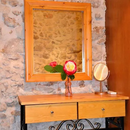 Minares Traditional Houses Rethymno (Crete)
