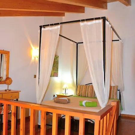 Minares Traditional Houses Rethymno (Crete)
